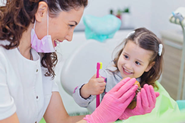 Best Periodontal (Gum) Disease Treatment  in Rossvle, IL